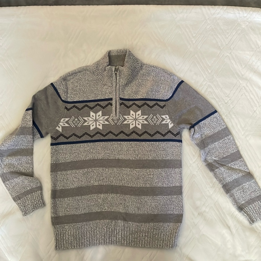 Boys pullover sweater